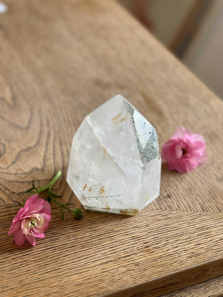 CLEAR QUARTZ CRYSTAL